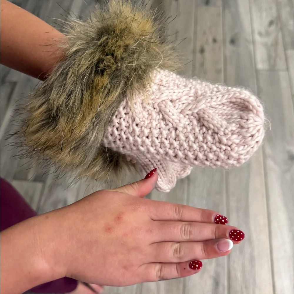 Accessory Collective Pink Mittens with Faux Fur Cuff